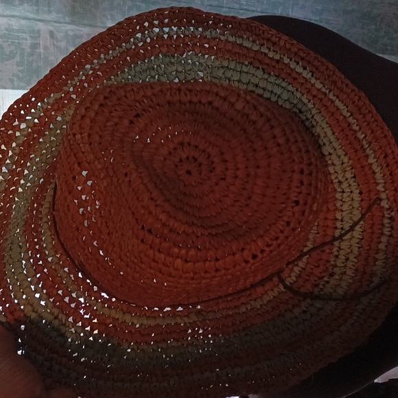 ROXY Sun Hat 🌞🦩 - Picture 5 of 8